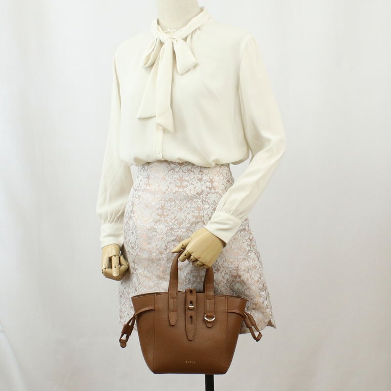 国内発送】フルラ FURLA NET ミニ トート BASRFUA MINTY