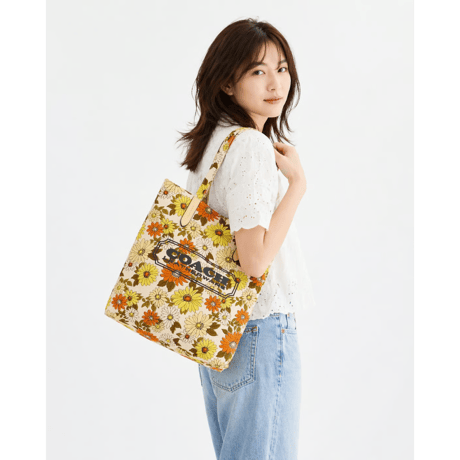 🎀コーチ COACH キャンバス トート バッグ・フローラル プリント CDW60 IMYTZ