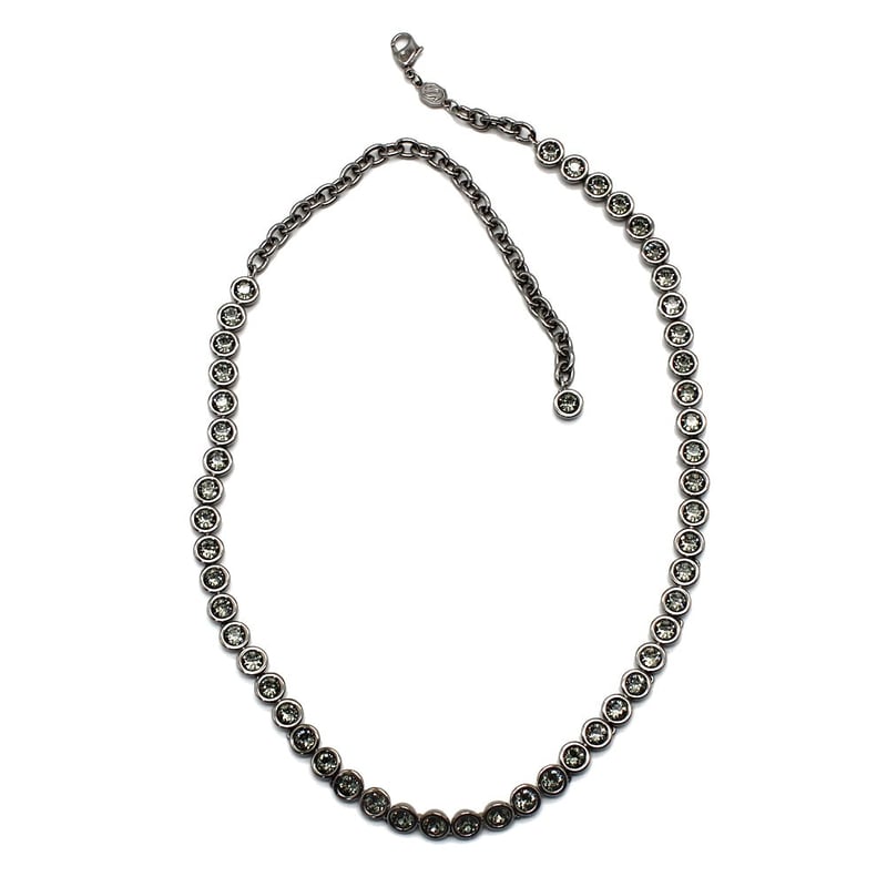 スワロフスキー　SWAROVSKI ネックレス ✨️SWAROVSKI スワロフスキー 5682593 ネックレス アクセサリー