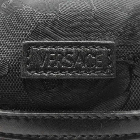 ヴェルサーチェ ショルダーバッグ VERSACE ナイロンキャンバス フォン ポーチ フラワー柄 斜め掛け 1011042 アウトレット メンズ