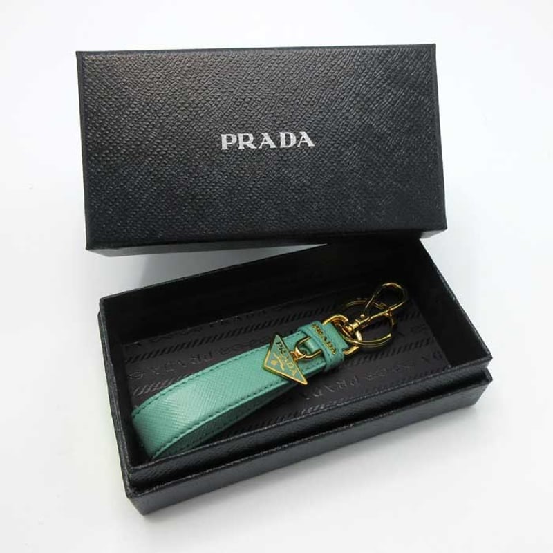 プラダ キーリング PRADA トライアングル ロゴ サフィアーノ プラダ キーリング PRADA トライアングル ロゴ サフィアーノ