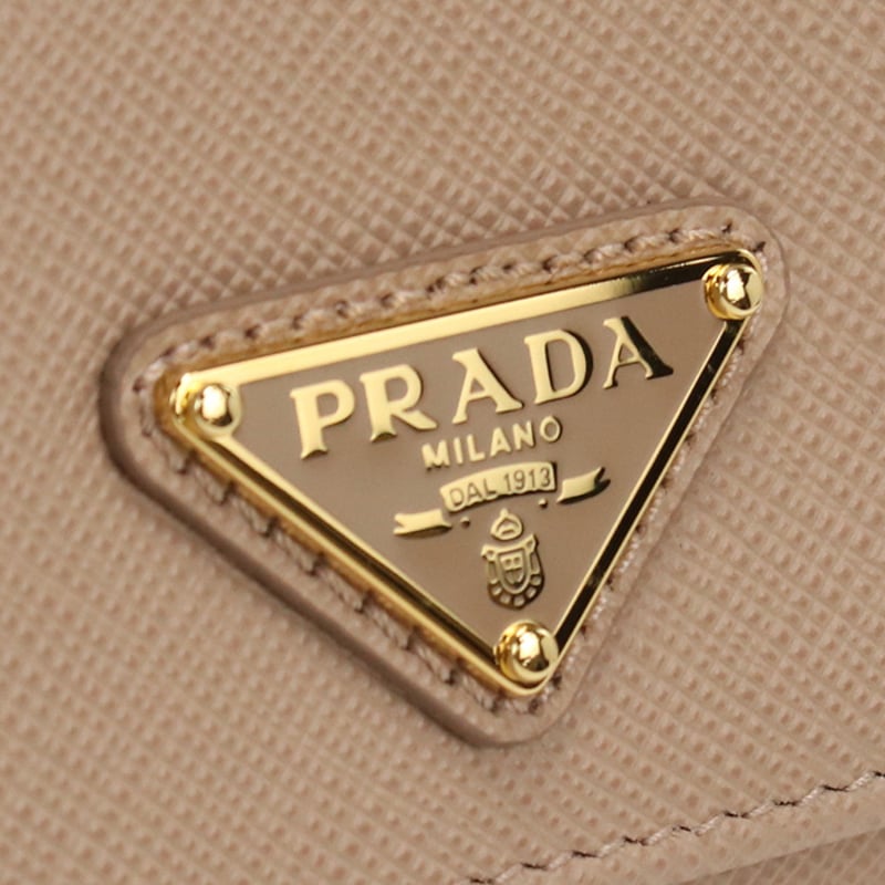 【美品】プラダ 三つ折財布 ベージュ サフィアーノ 三角ロゴ レディース 楽天市場】PRADA プラダ 小銭入れ付き3つ折り財布三角ロゴ