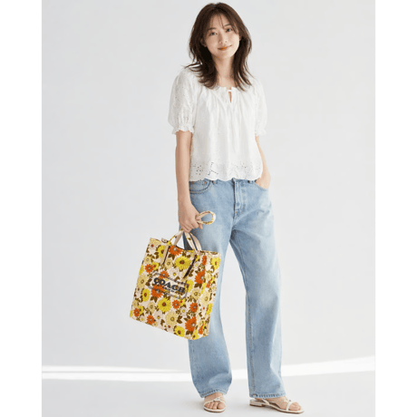 🎀コーチ COACH キャンバス トート バッグ・フローラル プリント CDW60 IMYTZ