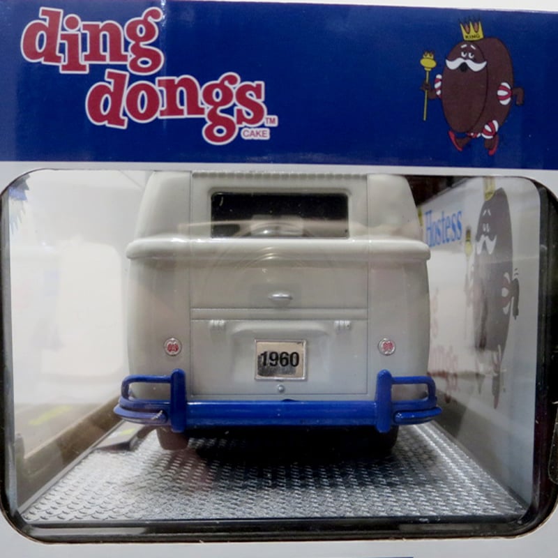 M2 MACHINES HOSTESS DING DONGS 1960 Volkswagen