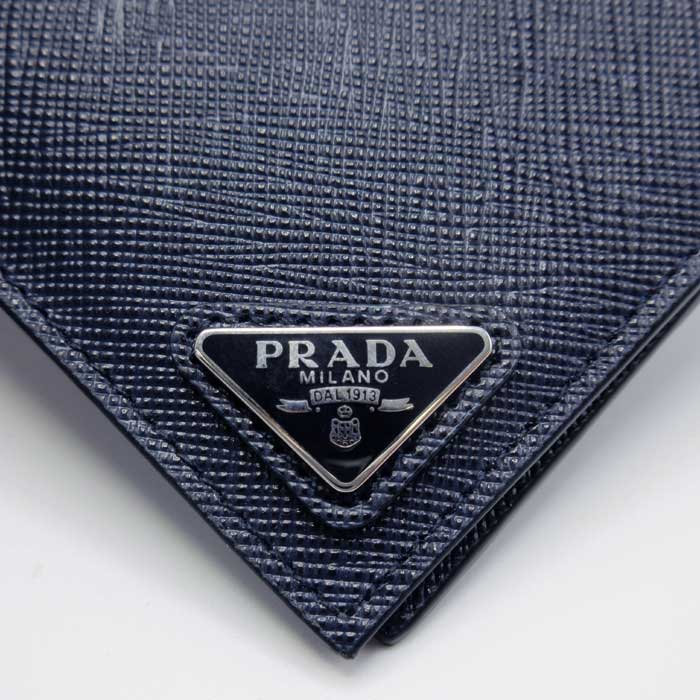 プラダ PRADA PORTAF.ORIZZONTALE 2MO513 角斜めロゴ コンパクトウォレット 2つ折り財布 グレインレザー BALTICO+VERDE ネイビーブルー/グリーン 新品同様 ✨プラダ 二つ折り財布(小銭入れ無し) PRADA PORTAF.G.ORIZZONTALE