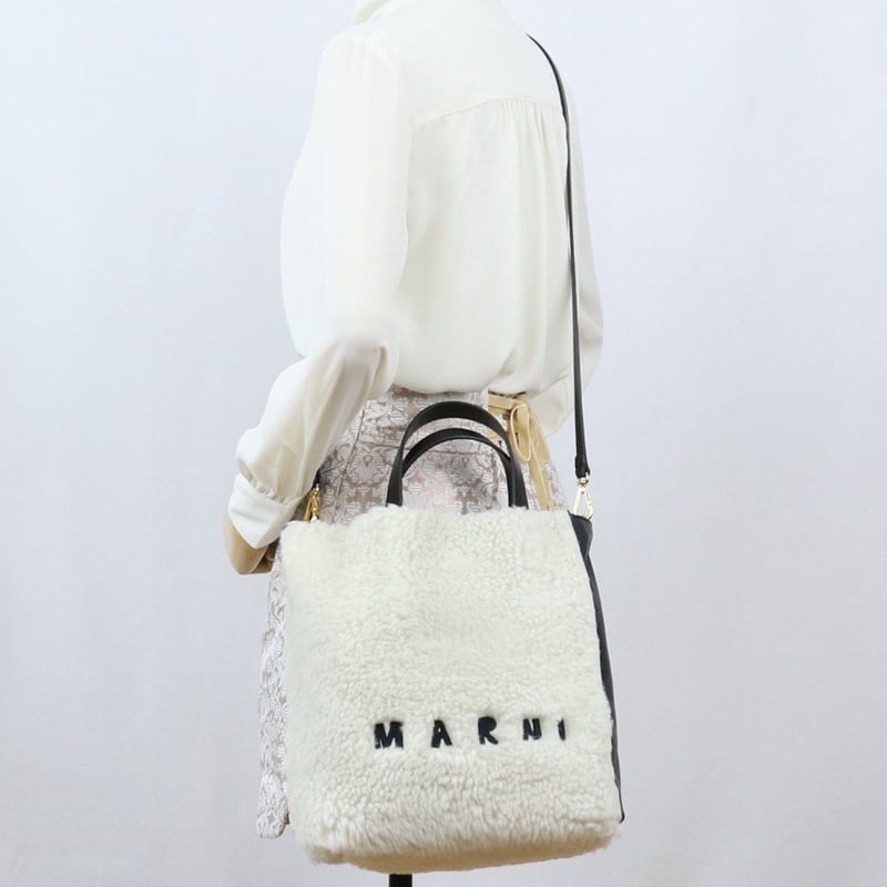 マルニ MARNI トートバッグ ブランド ショルダー SHMP0018L1 LM071 ZO...