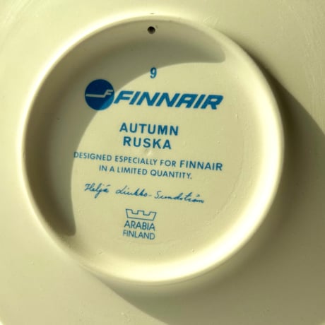 限定 FINNAIR×ARABIA Heljä Liukko-Sundström 秋のプレート ヘルヤ