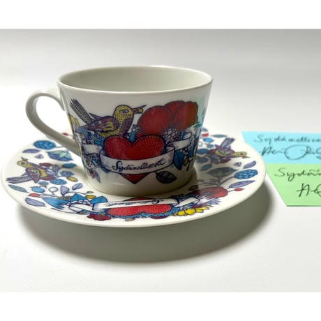 Heini Riitahuhta Sydämellisestiシリーズ  コーヒーカップ＆ソーサー ①