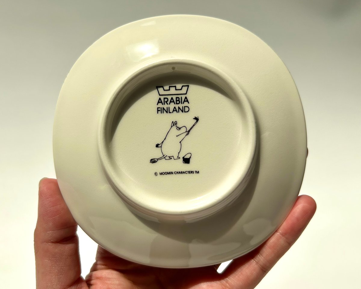 【廃盤品】　ムーミン ミニウォールプレートARABIA スリッパリーアイス ARABIA ムーミン ウォールプレート On Slippery Ice アラビア | Kir