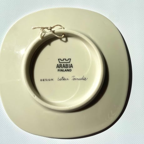 ARABIA エステリトムラ Botanica Rosa Baccara 赤いバラ