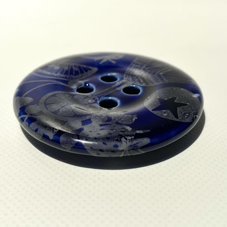 Heini Riitahuhta  Koru Nappi バード ＊11 / 4つ穴