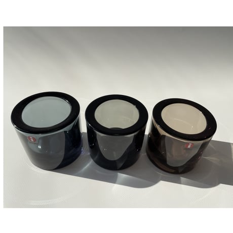 特別価格 送料込 iittala ユニークカラー/中間色 KIVI グレー系 Heikki Orvola