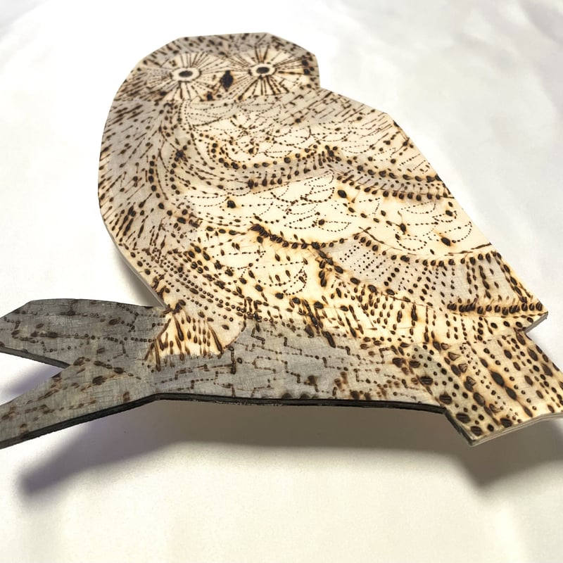 マッティピックヤムサ 新品 プライウッド 壁掛け フクロウ 送料込