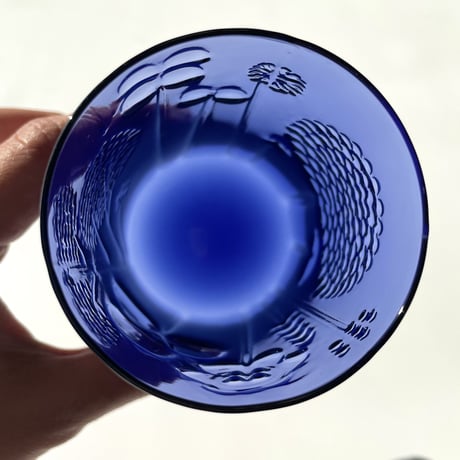 オイバ・トイッカ Nuutajarvi バイオレット  ブルー寄りの個体  タンブラー Oiva Toikka