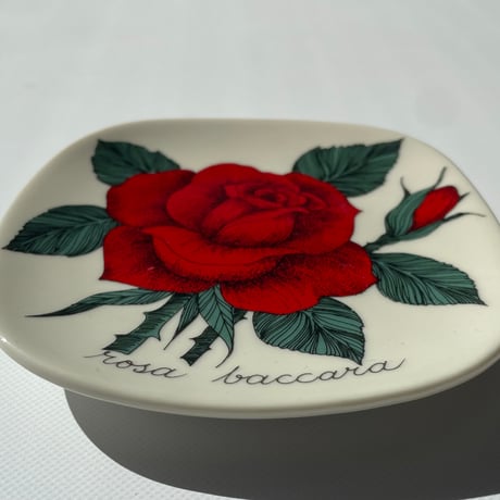 ARABIA エステリトムラ Botanica Rosa Baccara 赤いバラ