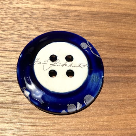 Heini Riitahuhta  Koru Nappi バード ＊11 / 4つ穴