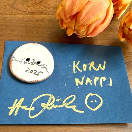 Heini Riitahuhta  Koru Nappi 中サイズ ゴールド① / ヘイニ・リータフフタ コルナッピ