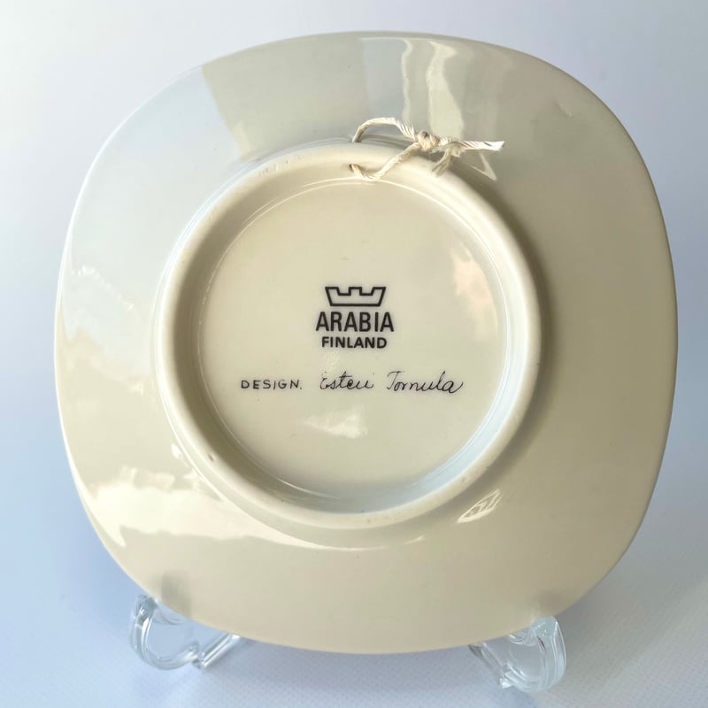 ARABIA - ARABIA エステリトムラ Botanica Rosa Baccara 赤バラ ARABIA エステリトムラ Botanica Rosa Baccara 赤いバラ | Kir