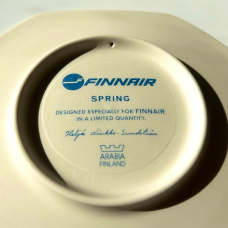 限定 FINNAIR×ARABIA Heljä Liukko-Sundström 春のプレート