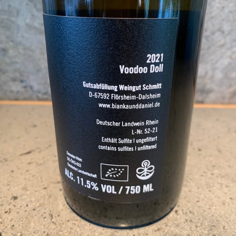 Voodoo Doll 2021／Okologisches Weingut Schmitt （エコロギッシェス・ヴァイングート・ シュミット）