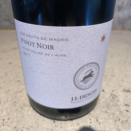 PINOT NOIR VILLAGE 2017／JEAN LOUIS DENOIS（ジャン・ルイ　ドゥノワ）