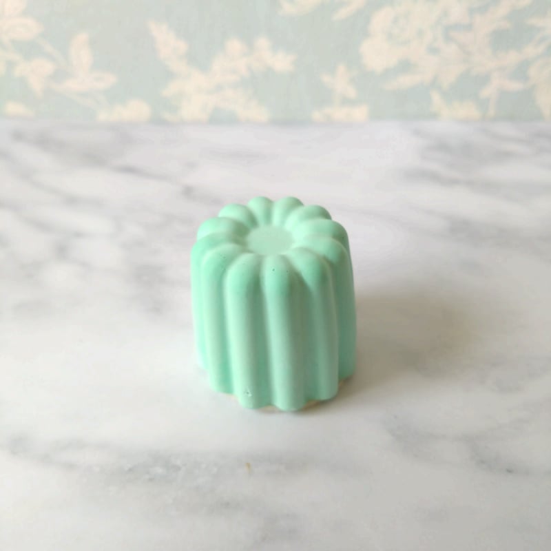 新色入荷】アロマストーン カヌレ型 | aroma blessの小箱