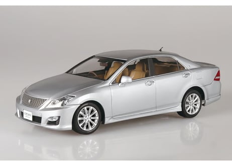 アオシマ 1/24 ザ･モデルカー No.143 トヨタ GRS204 クラウン アスリート '08/'10