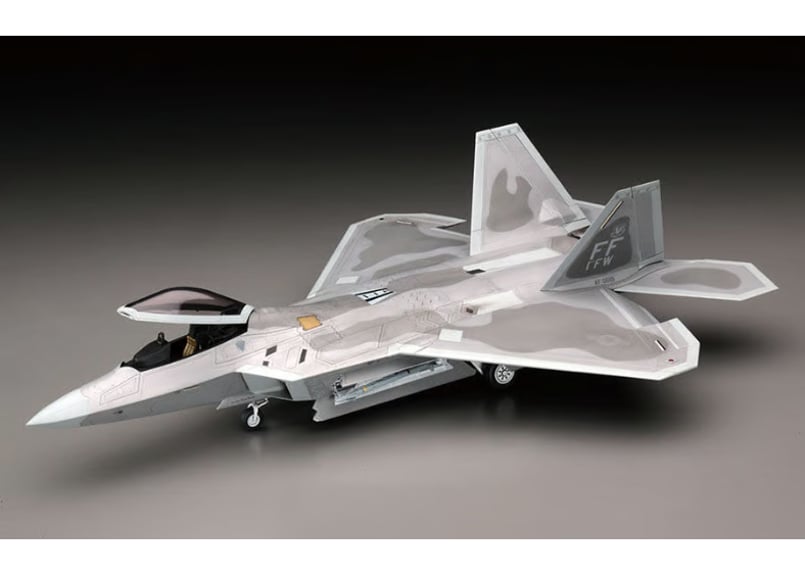 ハセガワ 1/48 航空機 PT45 F-22 ラプター アメリカ空軍 制空戦闘機 | ウエサ...