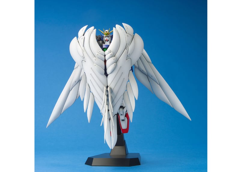 バンダイ MG 1/100 XXXG-00W0 ウイングガンダムゼロカスタム