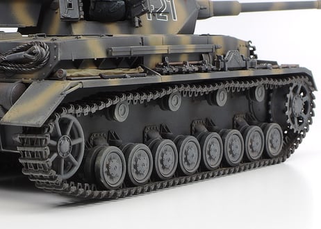 タミヤ 25209 1/35 ドイツIV号戦車G型初期生産車・伝令バイクセット“ロシア戦線”