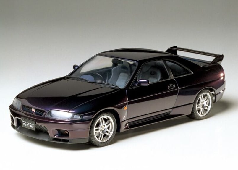 タミヤ 1/24 スポーツカー No.145 ニッサン スカイライン GT-R V タミヤ 1/24 スポーツカー No.145 ニッサン スカイライン GT-R V