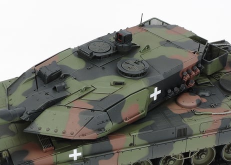 タミヤ 25207 1/35 レオパルト2A6戦車“ウクライナ軍”（スケール限定商品）