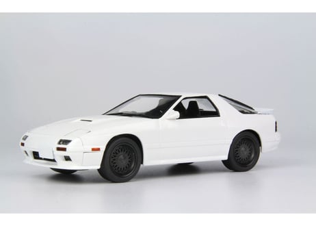 プラッツ MN07 1/32 オートモービルキット マツダ サバンナ RX-7（FC3S） クリスタルホワイト