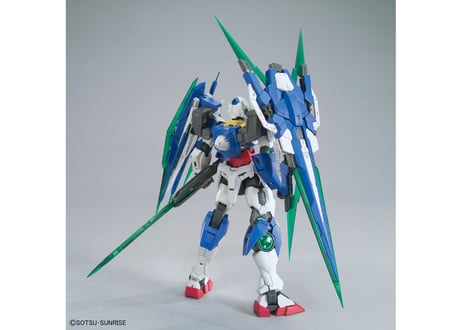 バンダイ MG 1/100 ダブルオークアンタフルセイバー