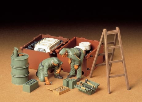 タミヤ 1/35 MM No.180 ドイツ戦車兵 エンジン整備セット