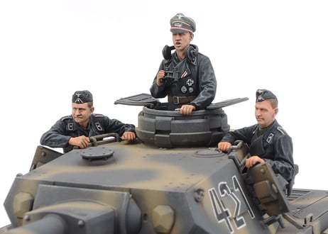 タミヤ 25209 1/35 ドイツIV号戦車G型初期生産車・伝令バイクセット“ロシア戦線”