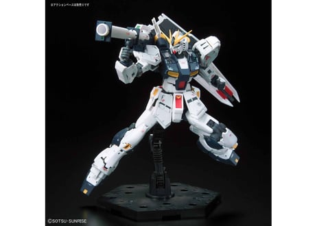 バンダイ RG 1/144 νガンダム（RG-32）