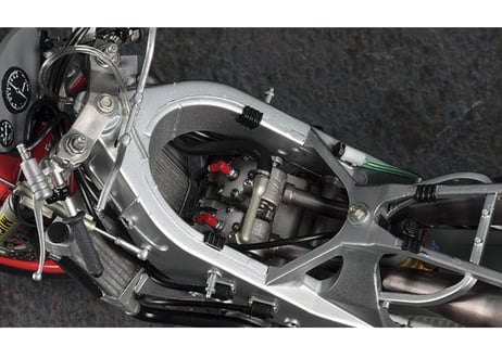 ハセガワ BK3 1/12 ヤマハ YZR500 (0W98) “1988 WGP500 チャンピオン”
