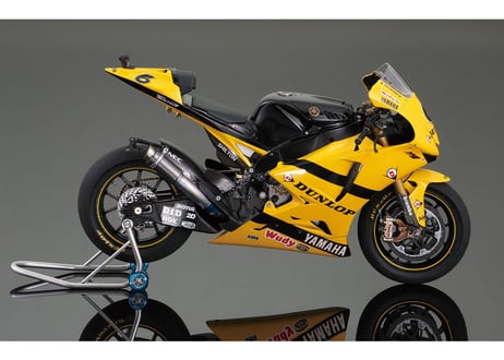 プラッツ（BEEMAX）1/12 ヤマハ YZR-M1 2007