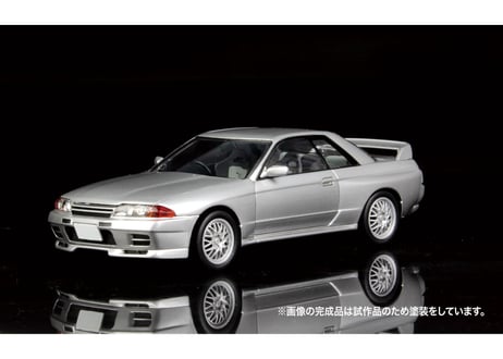 プラッツ MN04 1/32 オートモービルキット ニッサン スカイライン GT-R V・SpecII スパークシルバーメタリック