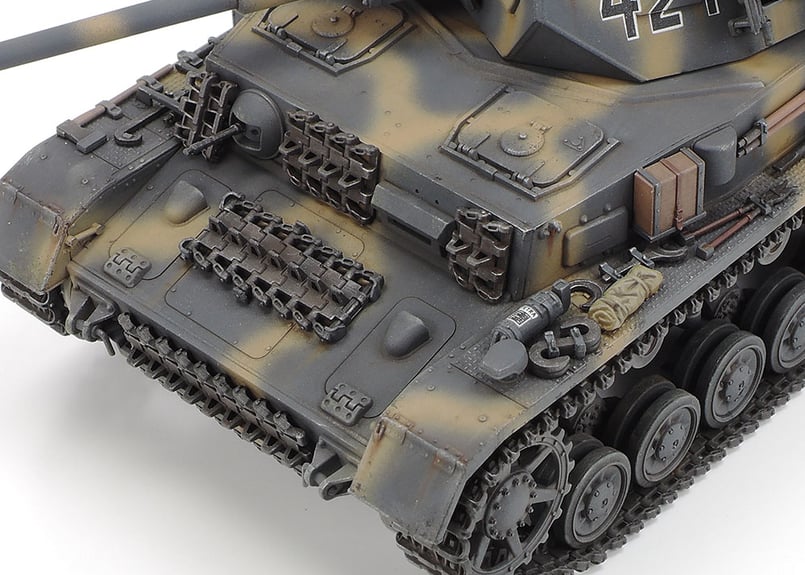 タミヤ 25209 1/35 ドイツIV号戦車G型初期生産車・伝令バイクセット