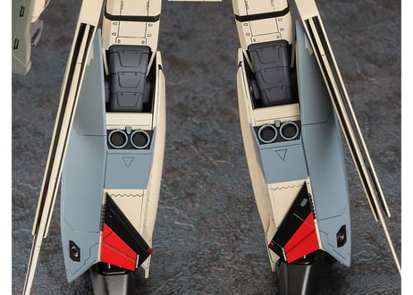 ハセガワ 1/72 YF-19 バトロイド “マクロスプラス”