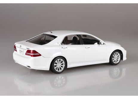 アオシマ 1/24 ザ･モデルカー No.142 トヨタ GRS202 クラウン ロイヤルサルーン '08/'10