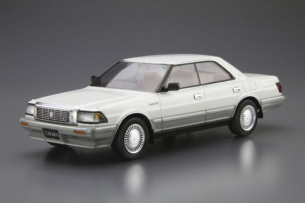 アオシマ 1/24 13クラウン ロイヤルサルーン UZS131 V8 完成品 タミヤ 