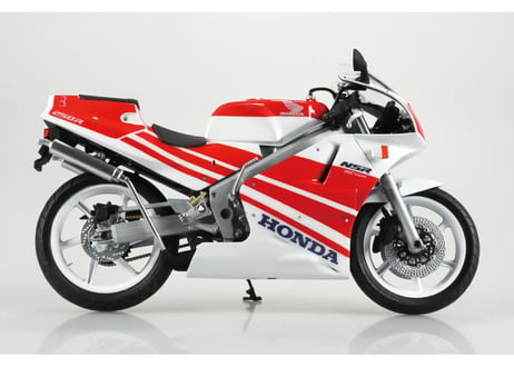 アオシマ 1/12 完成品バイク Honda NSR250R '89 ロスホワイト×ファイティングレッド