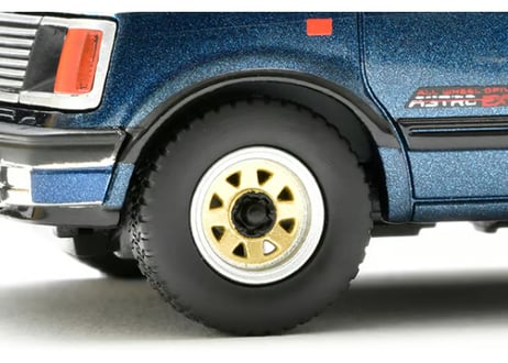 トミーテック 1/64 TLV-N325b シボレー アストロ LT AWD（水色／紺）94年式