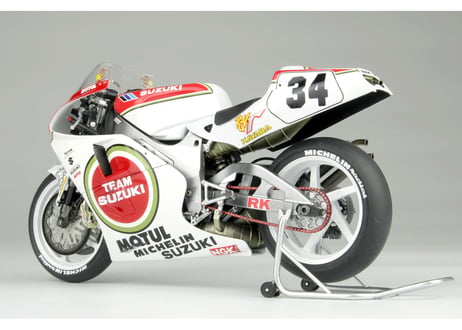 プラッツ（BEEMAX）1/12 スズキ RGV-Γ (XR79) 1993 WGP500 チャンピオン