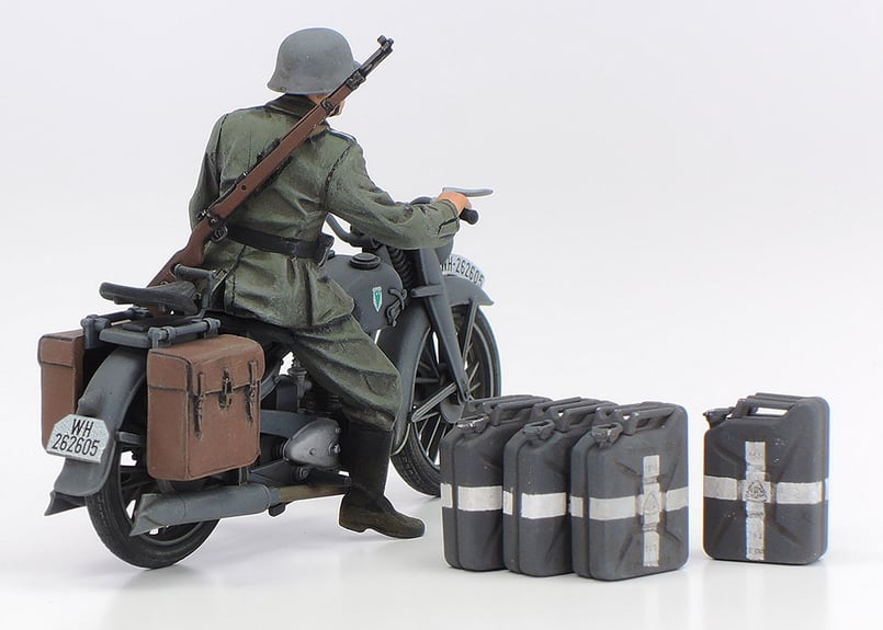 タミヤ 25209 1/35 ドイツIV号戦車G型初期生産車・伝令バイクセット