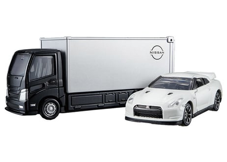 タカラトミー トミカプレミアム tomicaトランスポーター 日産 NISSAN GT－R