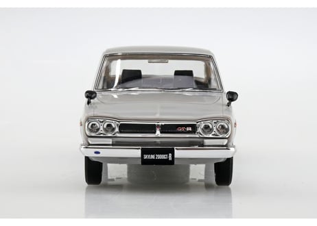 アオシマ 1/32 楽プラ スナップキット No.16-SV ニッサン C10 スカイライン 2000GT-R(シルバー)